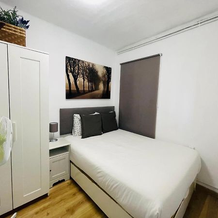 Beach Apartment Barca 6 Sant Adria de Besos Exterior photo