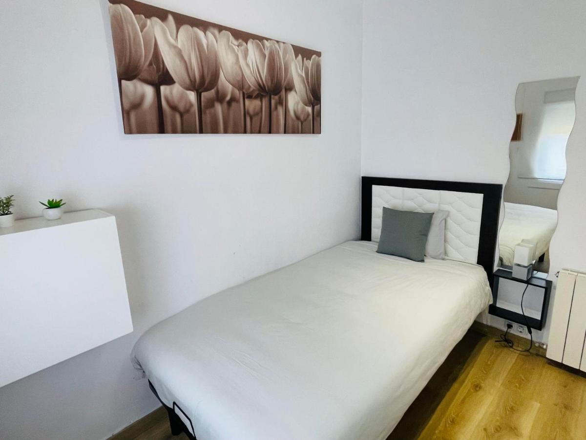 Beach Apartment Barca 6 Sant Adria de Besos Exterior photo